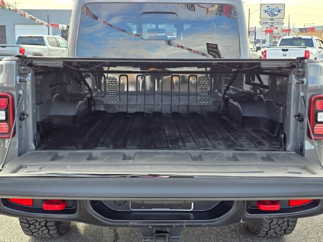 Used 2022 Jeep Gladiator Rubicon w/ LED Lighting Group AWD/4WD image 14