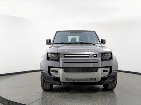 Used 2021 Land Rover Defender 90 S image 11