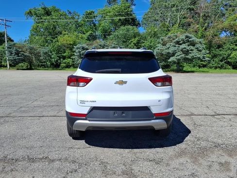 Used 2023 Chevrolet TrailBlazer LT w/ Convenience Package AWD/4WD image 6