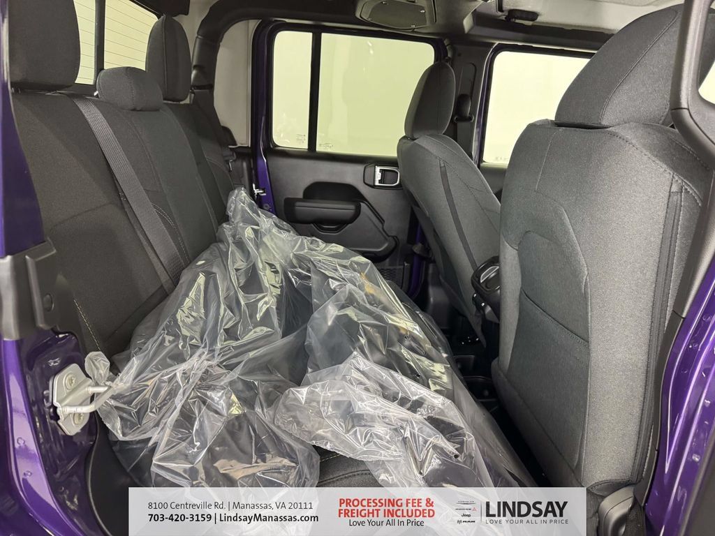 New 2026 Jeep Gladiator Sport AWD/4WD image 14