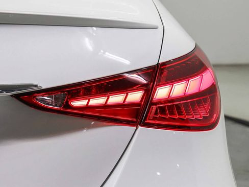 Used 2023 Mercedes-Benz C 300 Sedan image 11