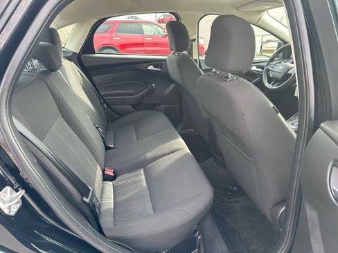 Used 2016 Ford Focus SE image 14