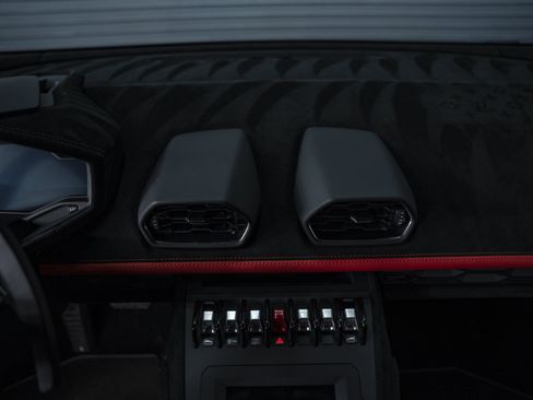 Used 2024 Lamborghini Huracan STO RWD image 43