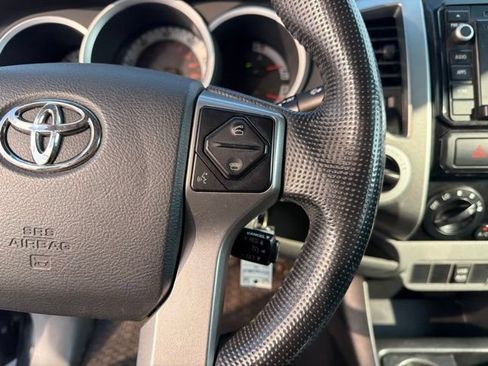 Used 2014 Toyota Tacoma 4x4 Double Cab w/ SR5 Package image 22