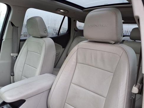 Used 2020 GMC Terrain Denali w/ Denali Premium Package image 13