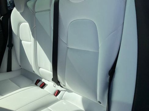 Used 2023 Tesla Model 3 Standard Range image 30