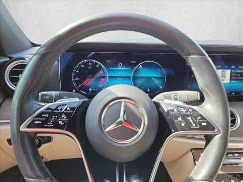 Used 2022 Mercedes-Benz E 350 Sedan image 18