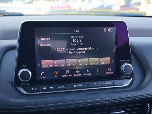Used 2021 Nissan Rogue SL FWD image 23