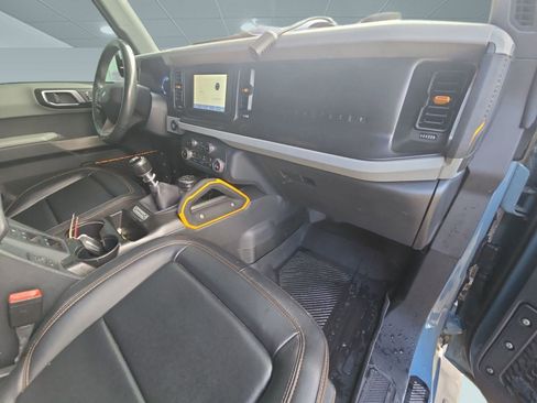 Used 2022 Ford Bronco Badlands image 25