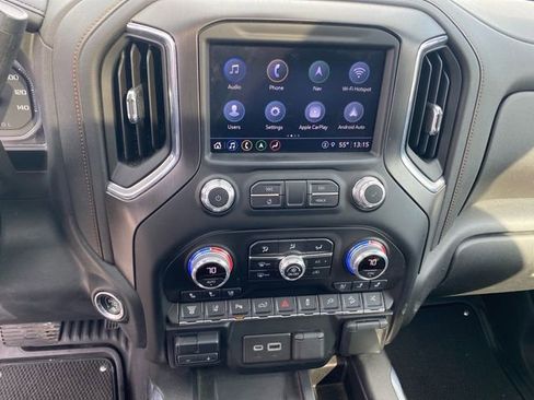 Used 2021 GMC Sierra 2500 AT4 w/ AT4 Premium Plus Package image 11