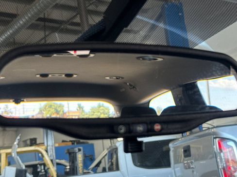 Used 2017 Chevrolet Traverse LT AWD/4WD image 25