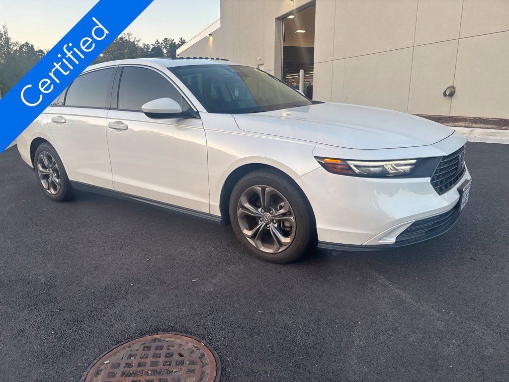 Used 2024 Honda Accord EX image 3