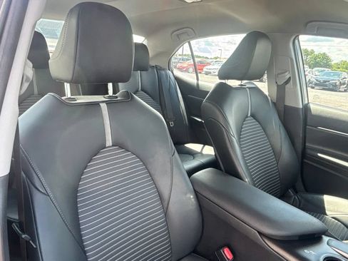 Used 2024 Toyota Camry SE FWD image 26