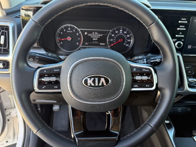 Used 2021 Kia Sorento S FWD image 12