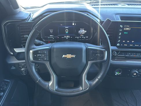 Used 2023 Chevrolet Silverado 1500 LT image 23