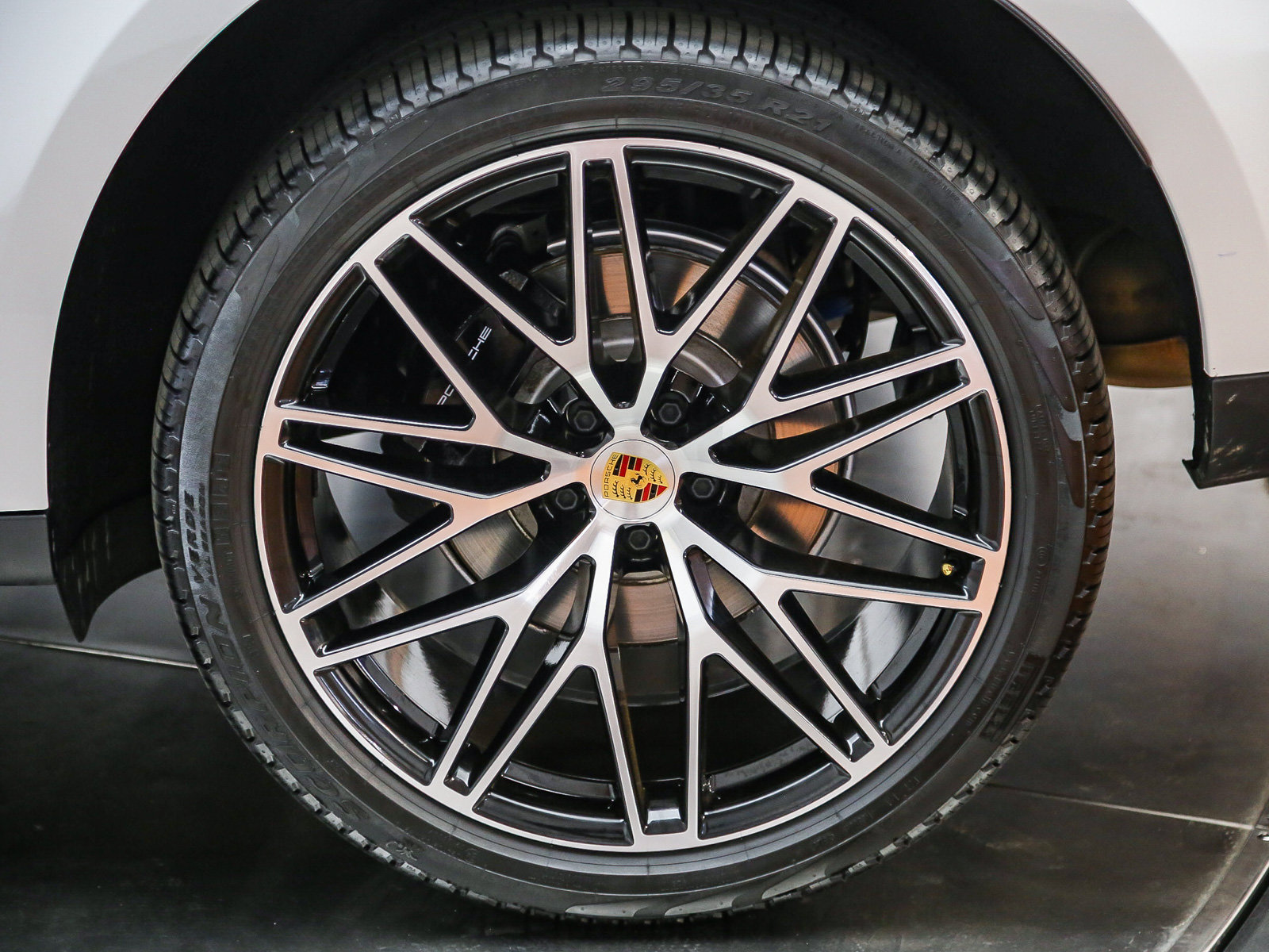 Certified 2026 Porsche Macan AWD/4WD image 47