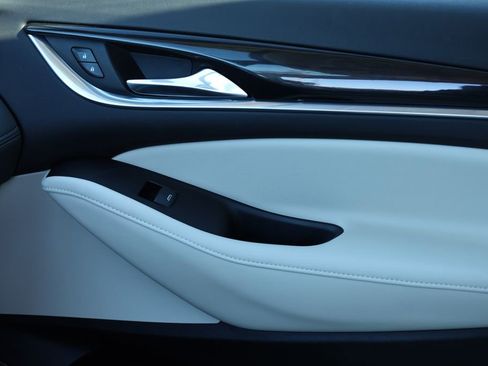 Used 2023 Buick Enclave Essence w/ Experience Buick Package image 31