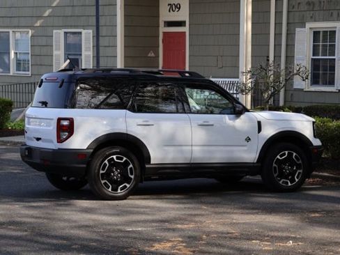 Certified 2024 Ford Bronco Sport Outer Banks w/ Tech Package AWD/4WD image 4
