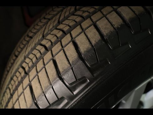 Used 2022 Jeep Grand Cherokee Limited image 23