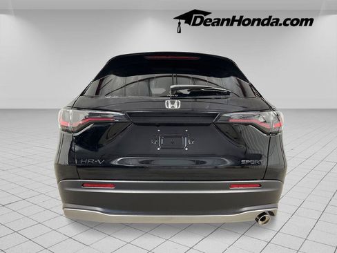 New 2027 Honda HR-V Sport image 4