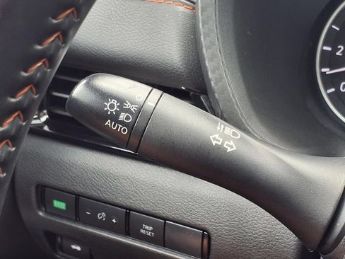 Used 2025 Nissan Sentra SR w/ Midnight Edition FWD image 12