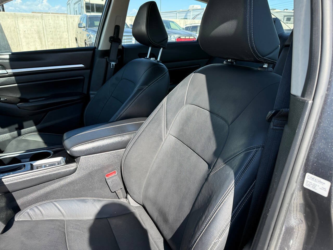 Used 2024 Nissan Altima 2.5 SL AWD/4WD image 19