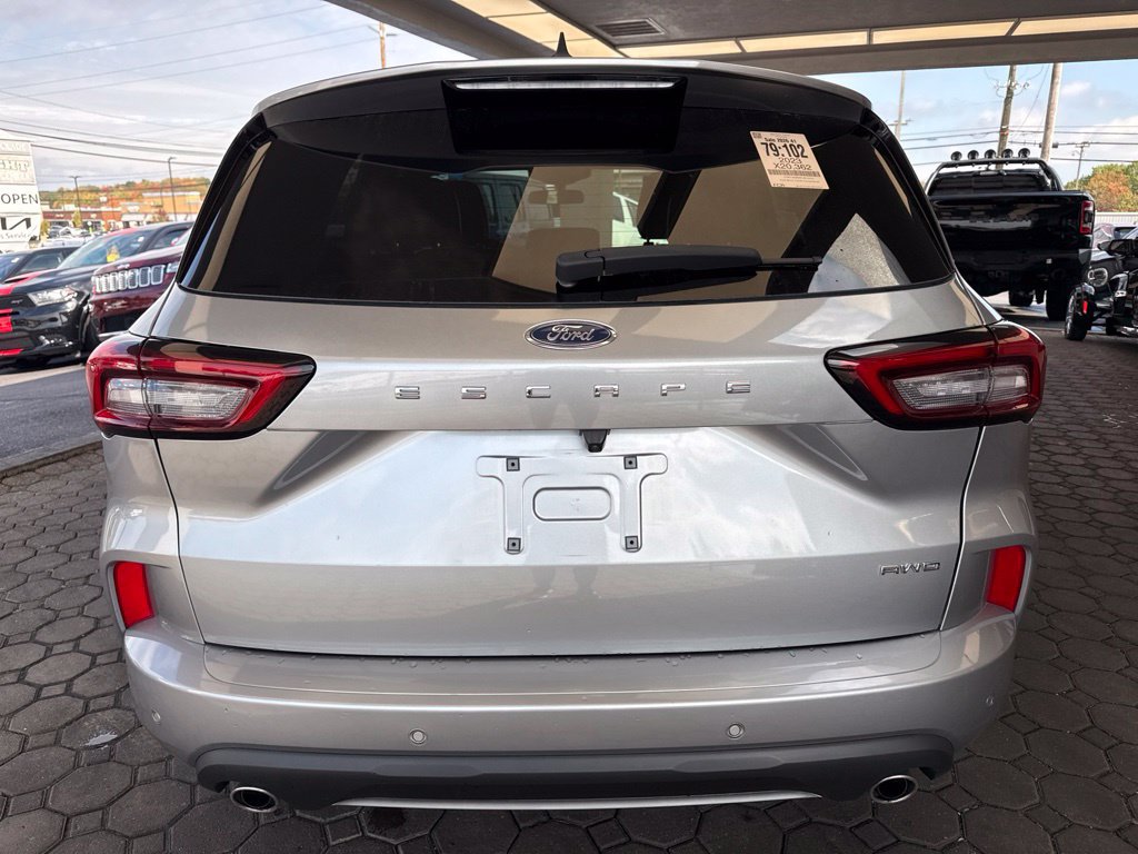Used 2023 Ford Escape ST-Line w/ Tech Pack #1 AWD/4WD image 7
