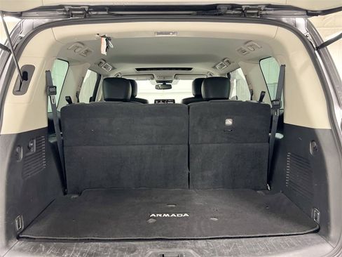 Used 2023 Nissan Armada SL w/ Captain's Chairs Package image 24