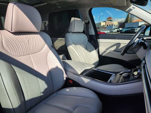 Used 2024 Hyundai Palisade Calligraphy image 22