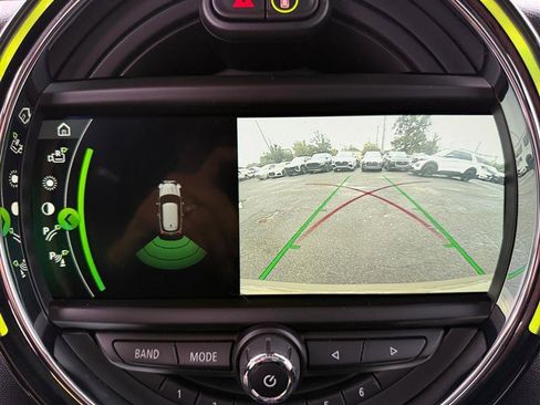 Used 2019 MINI Cooper S w/ Premium Package image 21