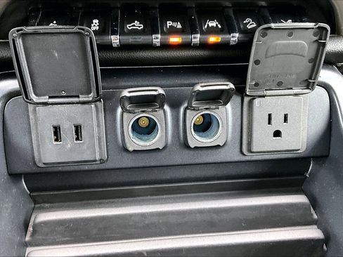 Used 2018 GMC Sierra 1500 Denali w/ Denali Ultimate Package image 28