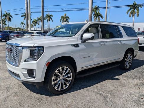 Used 2023 GMC Yukon XL Denali w/ Max Trailering Package image 3