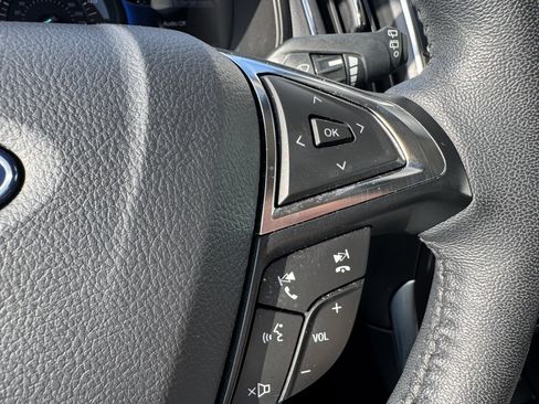 Used 2024 Ford Edge Titanium image 15