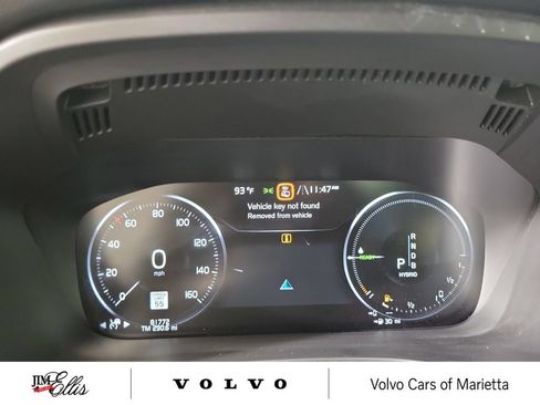 Used 2019 Volvo XC60 T8 R-Design w/ Protection Package Premier AWD/4WD image 29