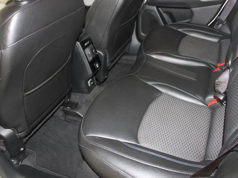 Used 2024 Jeep Compass Latitude AWD/4WD image 16