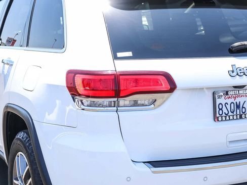 Used 2020 Jeep Grand Cherokee Limited RWD image 7