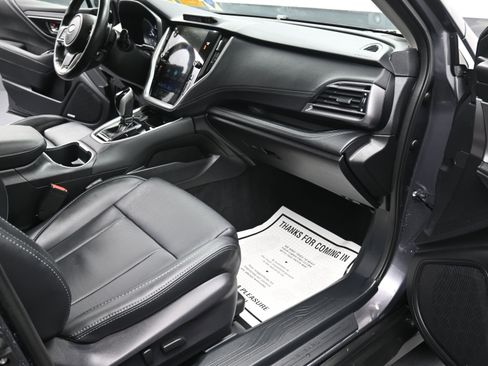 Used 2025 Subaru Outback Limited image 29