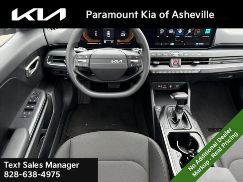 New 2026 Kia K4 FWD image 22