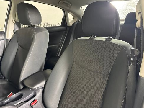 Used 2019 Nissan Sentra S FWD image 12