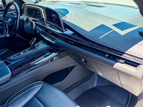 Certified 2023 Cadillac Escalade Sport w/ LPO, ONYX Package AWD/4WD image 28