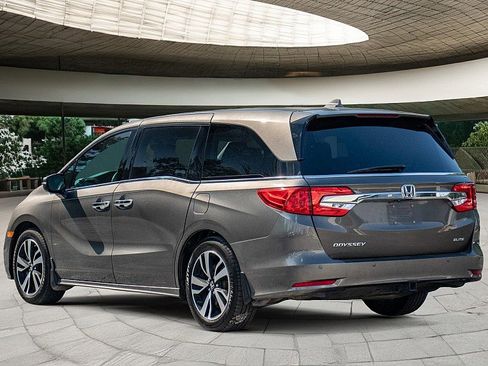Used 2020 Honda Odyssey Elite image 5