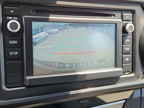 Used 2018 Toyota Tacoma SR w/ SR Convenience Package AWD/4WD image 17