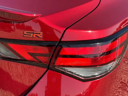 Certified 2024 Nissan Sentra SR FWD image 33