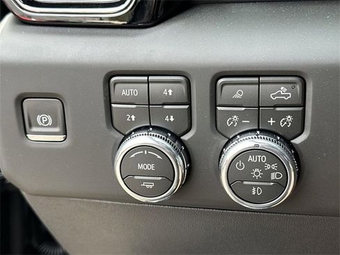New 2026 GMC Sierra 1500 AT4X w/ AT4X AEV Edition image 17