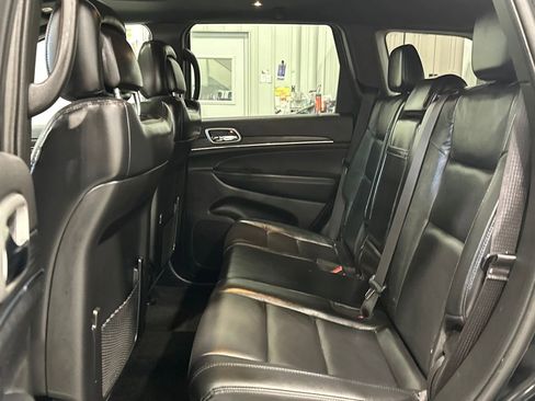 Used 2022 Jeep Grand Cherokee Limited image 28