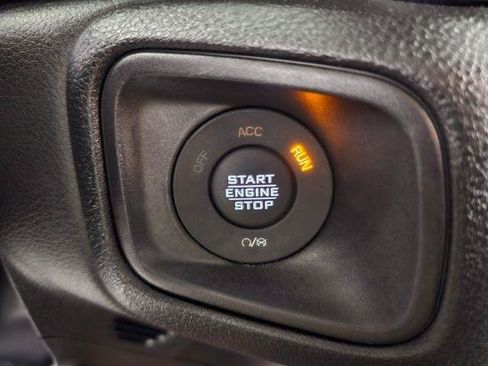 Used 2024 Jeep Wrangler Unlimited AWD/4WD image 19