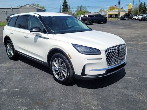 Used 2023 Lincoln Corsair AWD w/ Equipment Group 101A image 15