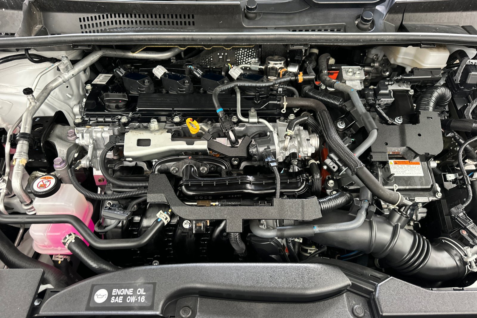 Used 2024 Toyota Prius Limited w/ Limited Premium Package FWD image 25