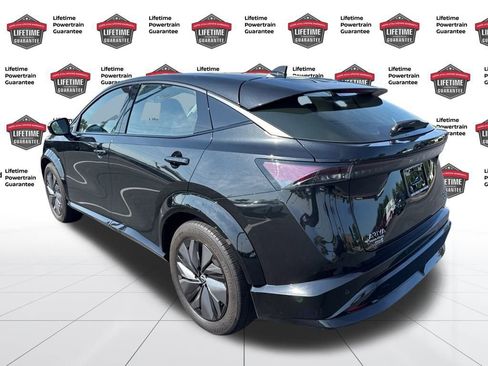 Used 2023 Nissan Ariya AWD image 7