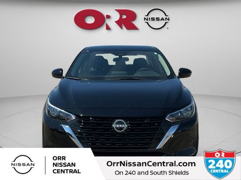 Used 2025 Nissan Sentra SV w/ Trunk Package image 2